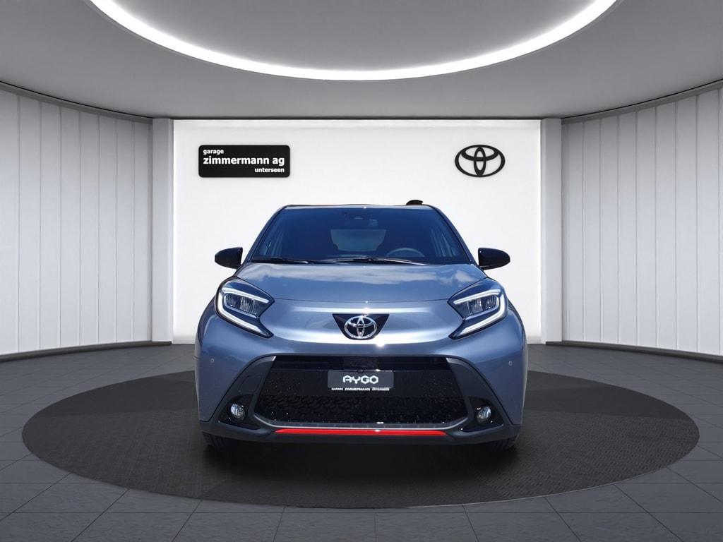 Toyota  1.0 VVT-i Undercover