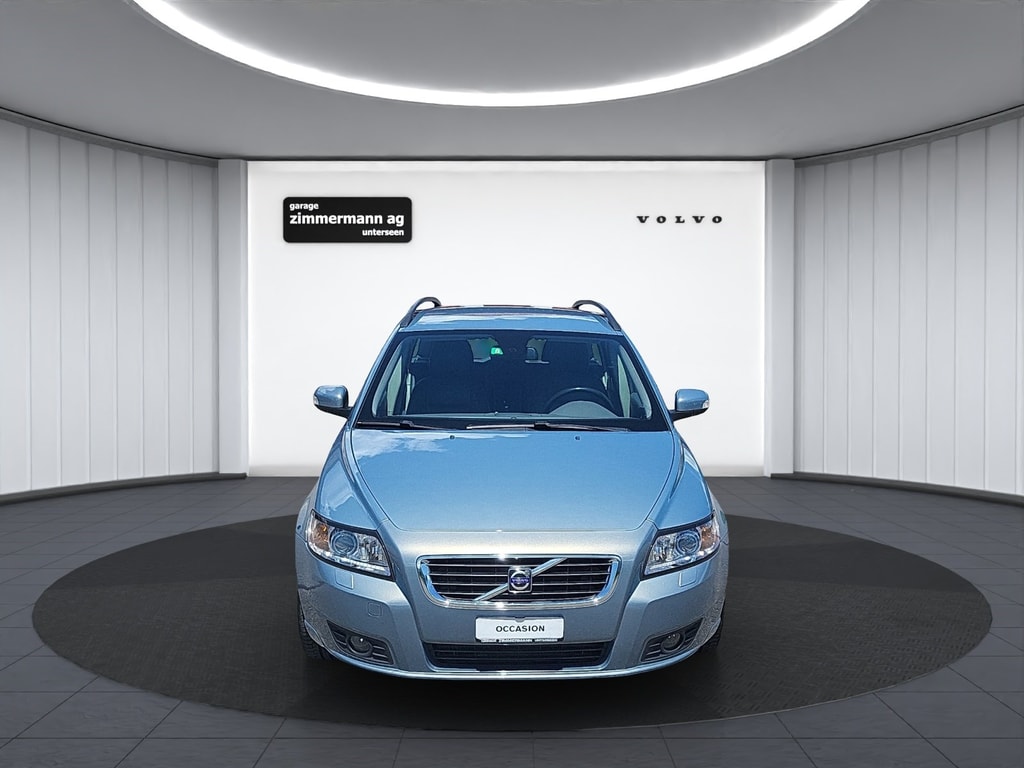 Volvo  2.0 D Summum