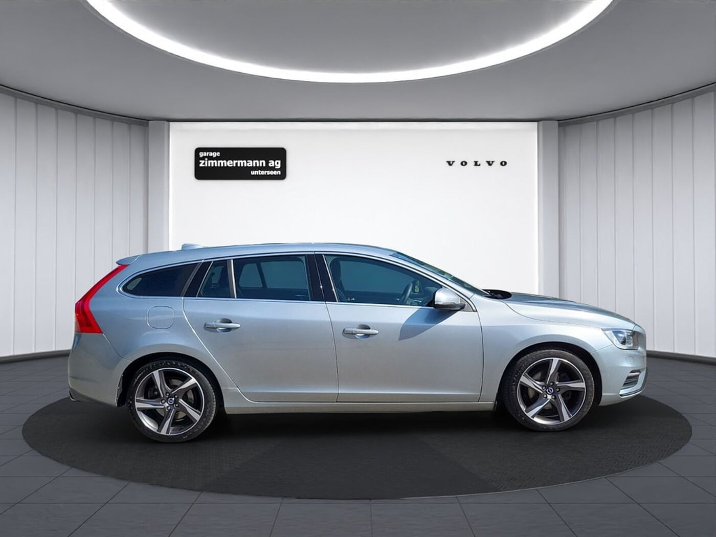 Volvo  1.6 T4 Summum R-Design S/S