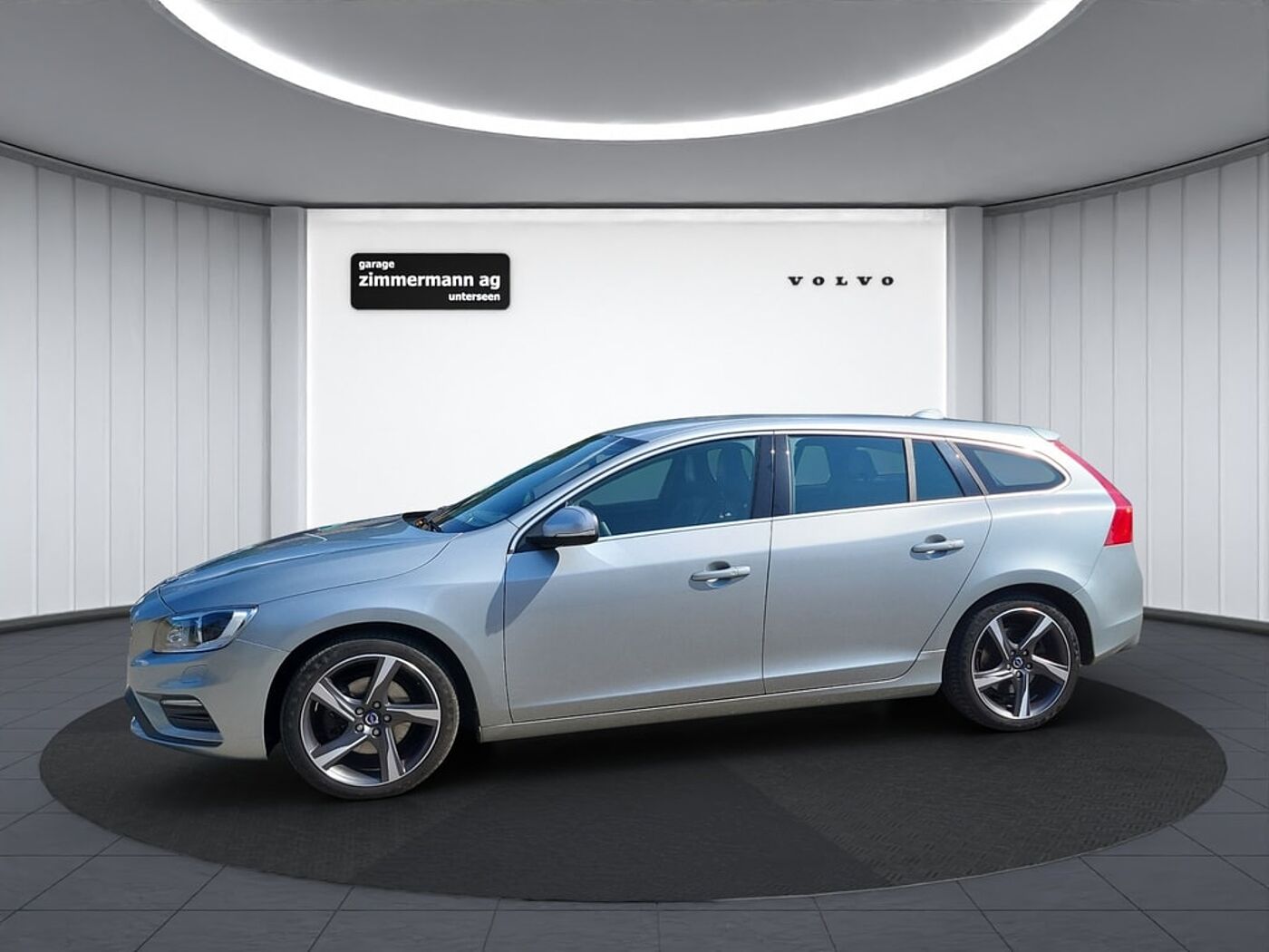 Volvo  1.6 T4 Summum R-Design S/S