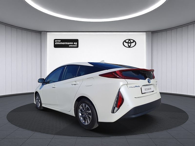 Toyota  1.8 VVTi HSD Plug-In Premium